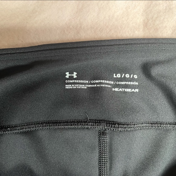 Brand new never worn Under Armour leggings - Picture 2 of 2